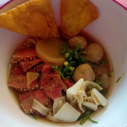 ก๋วยเตี๋ยวเนื้อตุ๋น