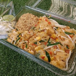 ผัดไทยโบราณ สูตรตายะลา  สาธุประดิษฐ์57 สาธุประดิษฐ์ 57 หลังตลาดวังโพงพาง