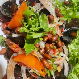 ยำไข่เยี่ยวม้า