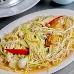 กุยช่ายขาวผัดเต้าหู้หมูสับ