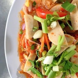 ยำหมูยอ