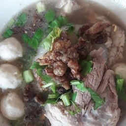 ร้านอาหารยายน้องพริ้ม