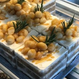 Coffeecake Maccademia Shortcake (LM)