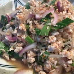 ลาบวุ้นเส้น