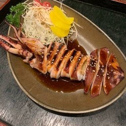 GRILLED SQUID WITH TERIYAKI SAUCE / ปลาหมึกย่างเทริยากิ