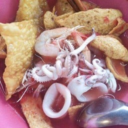 เย็นตาโฟทะเล