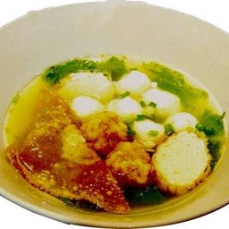 เกาเหลาลูกชิ้นปลา