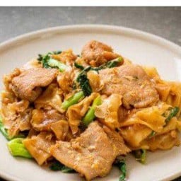 ผัดซีอิ๊วหมู