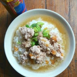 ข้าวต้มหมูสับ
