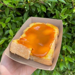 ปังปิ้งกะโหลก 2 แผ่น สังขยาชาไทย