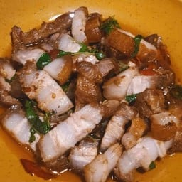 กระเพราหมูชิ้น(ราดข้าว)