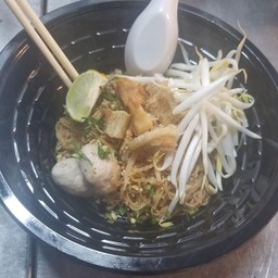 หมี่คลุกทรงเครื่อง