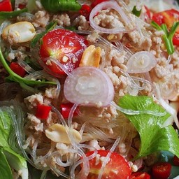 ยำวุ้นเส้นหมูสับ
