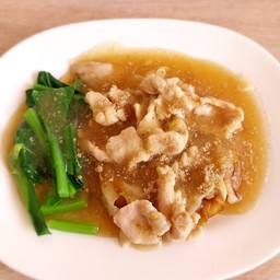 ราดหน้าหมูหมัก