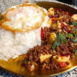 กระเพราหมูสับเต้าหู้(ไม่รวมไข่ดาวนะครับ)