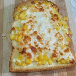 ปังโทสต์คอร์นชีส