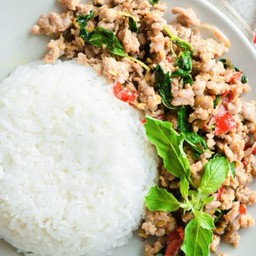 ข้าวกะเพราไก่