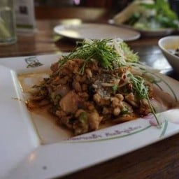 ลาบปลานิลแม่น้ำ