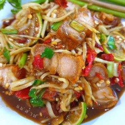 ตำหมูกรอบ