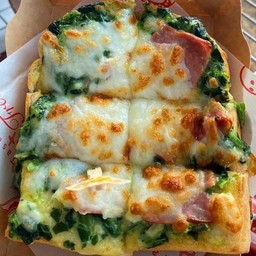 ปังโทสต์ผักโขมอบชีส