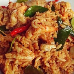 ข้าวผัดต้มยำกุ้ง