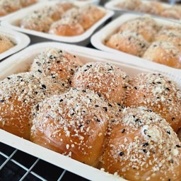 ปังไส้น้ำตาลโตนด