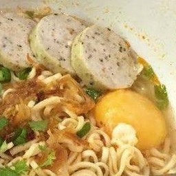 มาม่่าต้มยำ หมูยอ