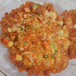 ไข่เจียวทรงเครื่อง (กับข้าว) (มังสวิรัติทานได้)