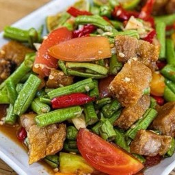 ตำถั่วหมูกรอบ