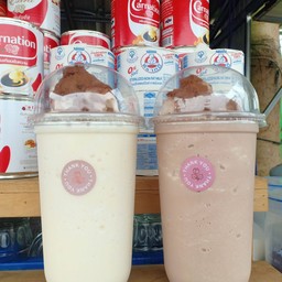 นมหมีปั่นภูเขาไฟ