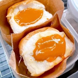 ปังแพกลมปิ้ง 2 ลูก ใส้สังขยาชาไทยทะลักฉ่ำ อิ่มจอด