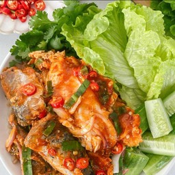 ปลากระป๋องผัดไข่