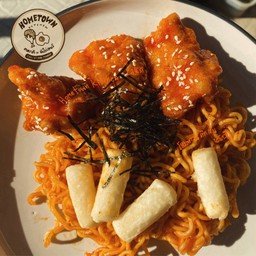 รามยอนต๊อก x ไก่ทอดเกาหลี (ไม่มีกระดูก)