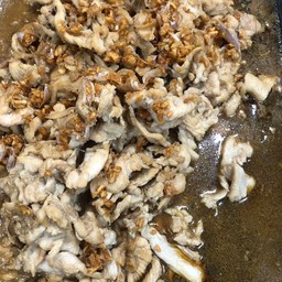 ข้าวไก่กระเทียม+ไข่ดาว