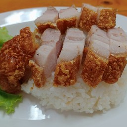ข้าวหมูกรอบ