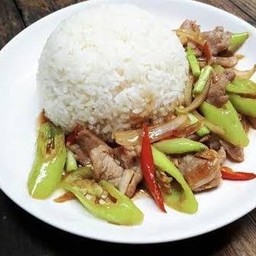 ข้าวราดผัดพริกหยวก