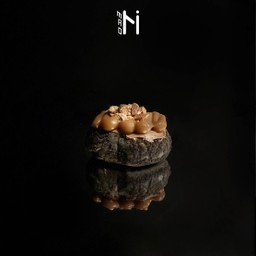 Hazelnut caramel Choux