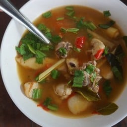 ต้มยำไก่บ้าน
