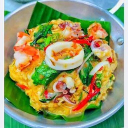 ข้าวไข่ข้นห่อหมกทะเล
