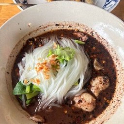 ก๋วยเตี๋ยวเรือหมู