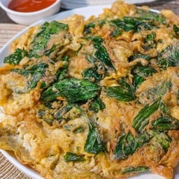 ข้าวไข่เจียวใบโหระพา