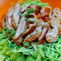 บะหมี่เป็ดย่าง หมูแดง