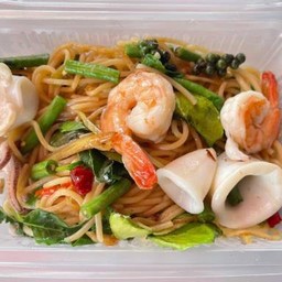 สปาเก็ตตี้ขี้เมา กุ้ง หมึก