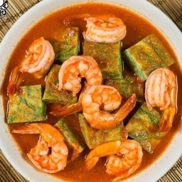 แกงส้มชะอมกุ้ง