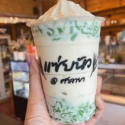 ลอดช่องวัดเจษปั่นนมสด