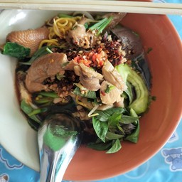บะหมี่เหลืองน้ำธรรมดา