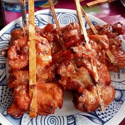 ปุ้มปุ้ยแซ่บกระด้อ
