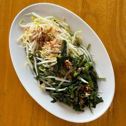 ผักรวมลวก