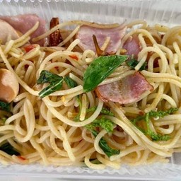 สปาเก็ตตี้ พริกแห้ง - เบคอน