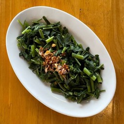 ผักบุ้งลวก